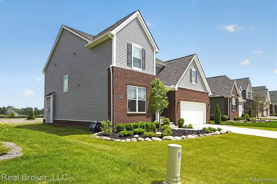2344 Provencal, Commerce Township, MI 48382 - #3
