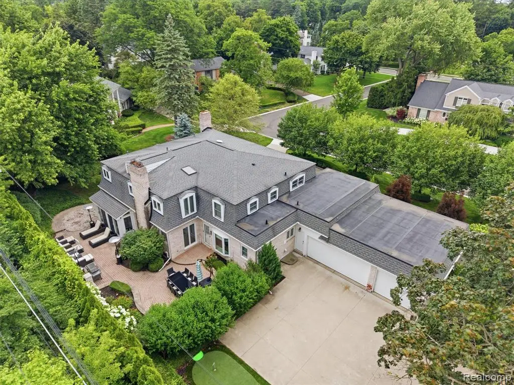 1281 Twin Maples, Bloomfield Hills, MI 48301 - #1
