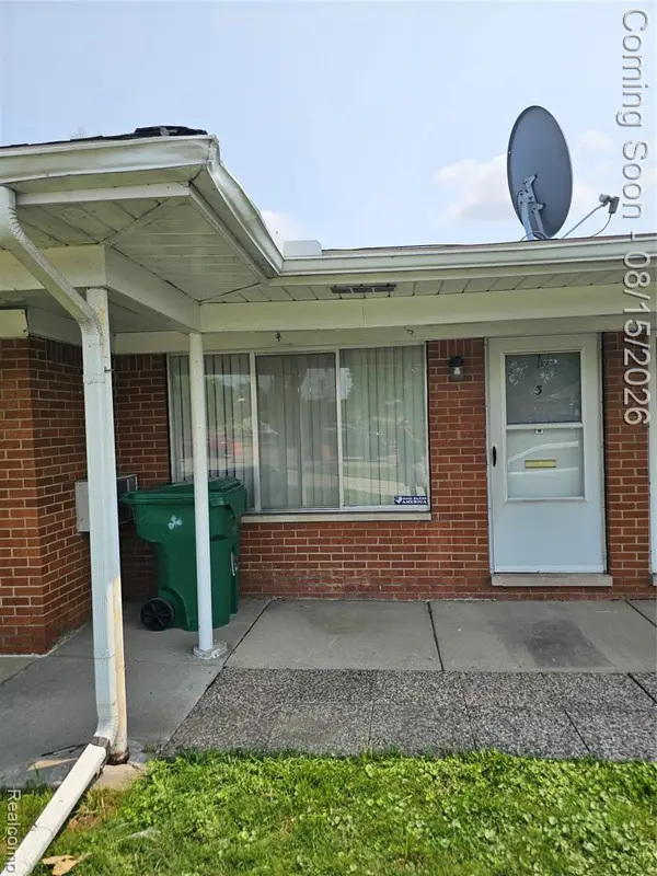 22444 Kelly #3, Eastpointe, MI 48021