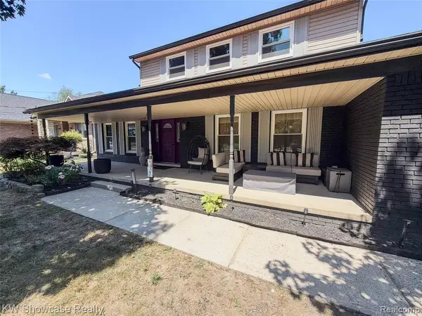 32480 Pembroke, Livonia, MI 48152