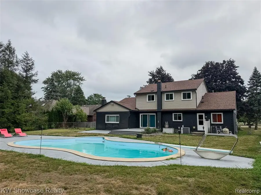 32480 Pembroke, Livonia, MI 48152 - #2