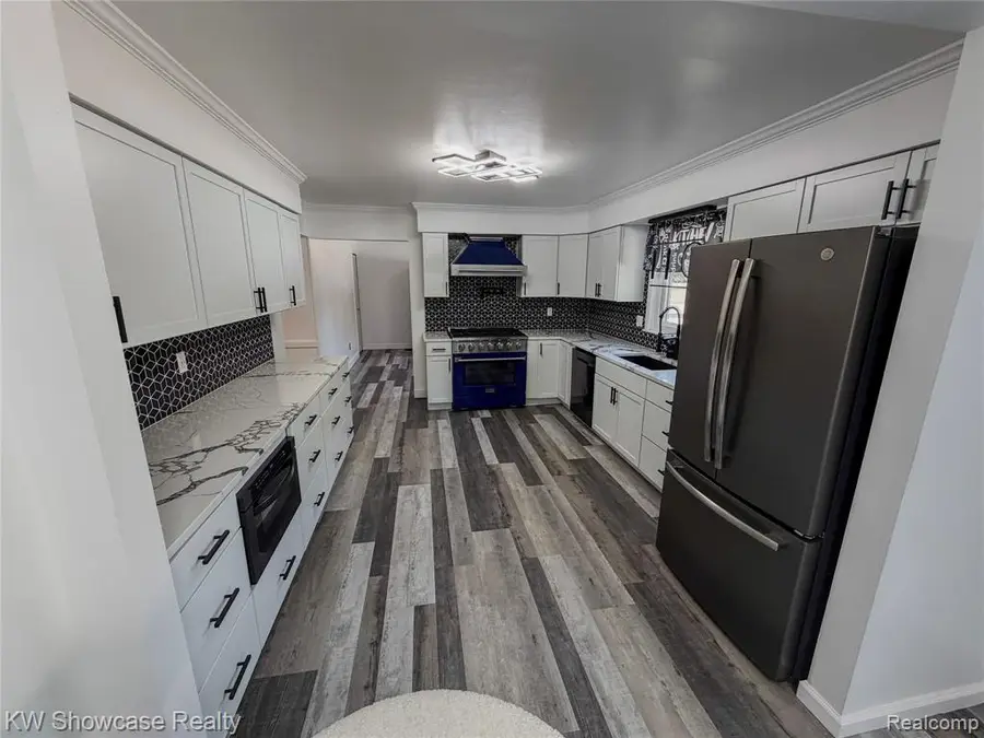 32480 Pembroke, Livonia, MI 48152 - #3