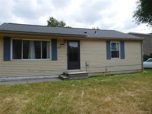 2043 Hillsdale, Davison, MI 48423