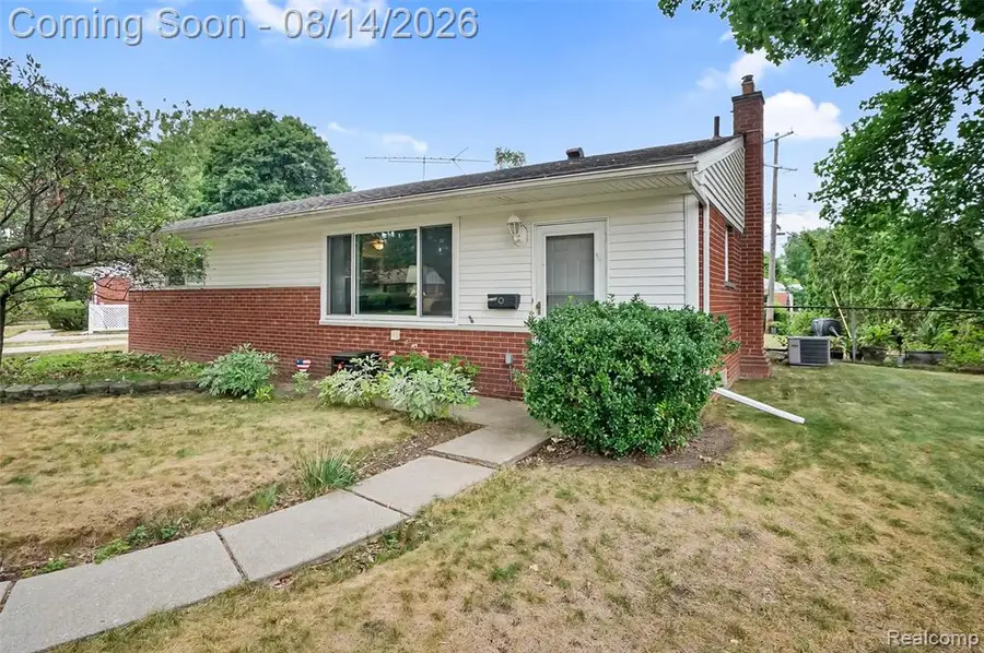 31709 Fairfax, Livonia, MI 48152 - #2