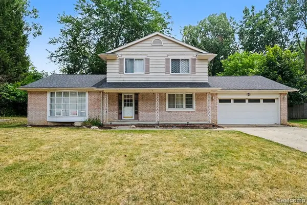 436 Dutch Mill, Flushing, MI 48433