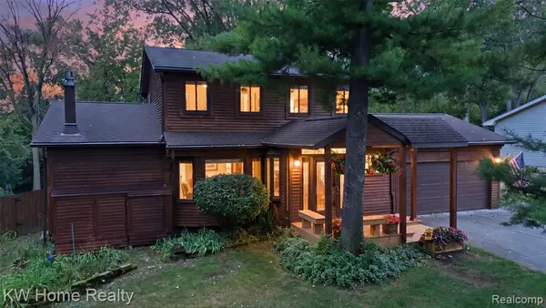 21435 Gill, Farmington Hills, MI 48335