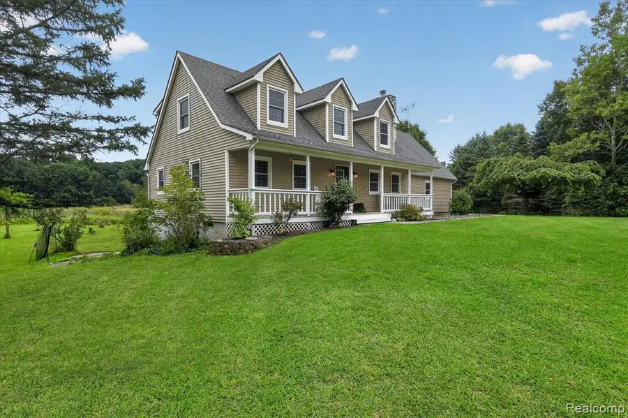 1281 Grayhaven, Brighton, MI 48114 - #2