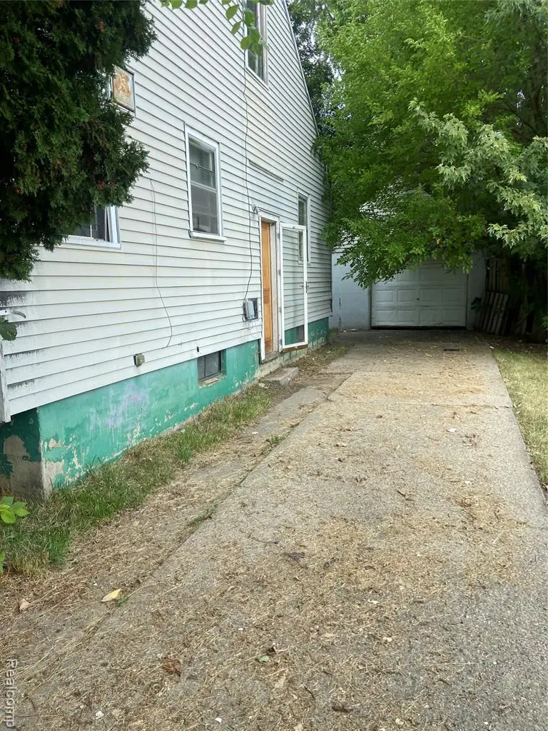622 W Atherton, Flint, MI 48507 - #2