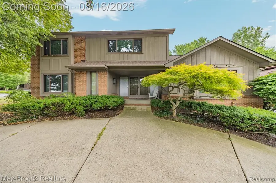 3846 Spanish Oaks, West Bloomfield, MI 48323 - #3