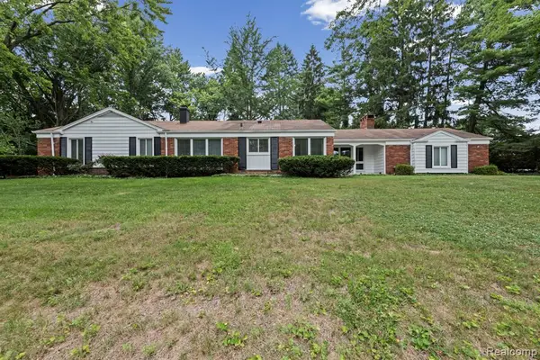 791 Robinhood, Bloomfield Hills, MI 48304