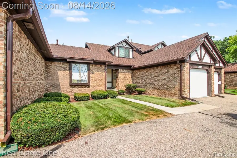 3326 Heritage, Dearborn, MI 48124 - #2