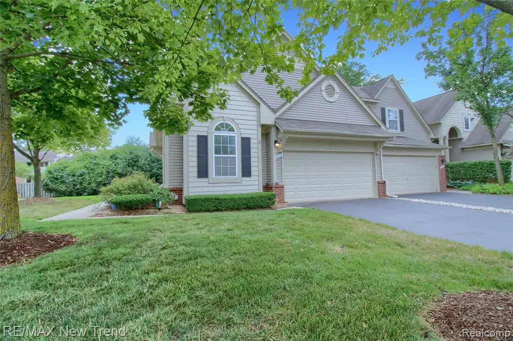 38222 Saratoga, Farmington Hills, MI 48331 - #1
