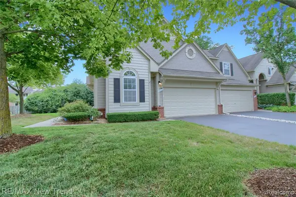 38222 Saratoga, Farmington Hills, MI 48331