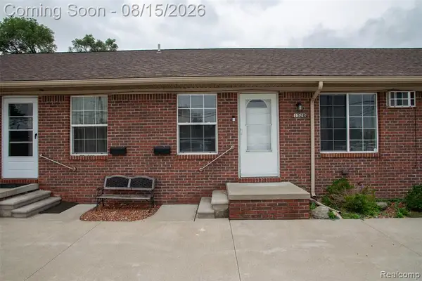 1518 Hanover, Lincoln Park, MI 48146