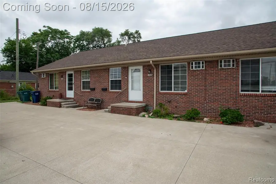1518 Hanover, Lincoln Park, MI 48146 - #2