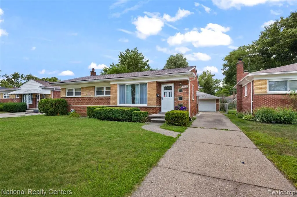 9012 Denne, Livonia, MI 48150 - #1