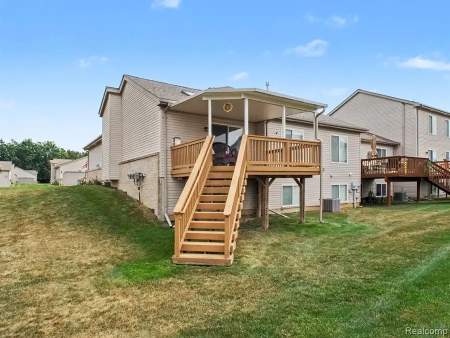 42010 Williams, Grand Blanc, MI 48439 - #3