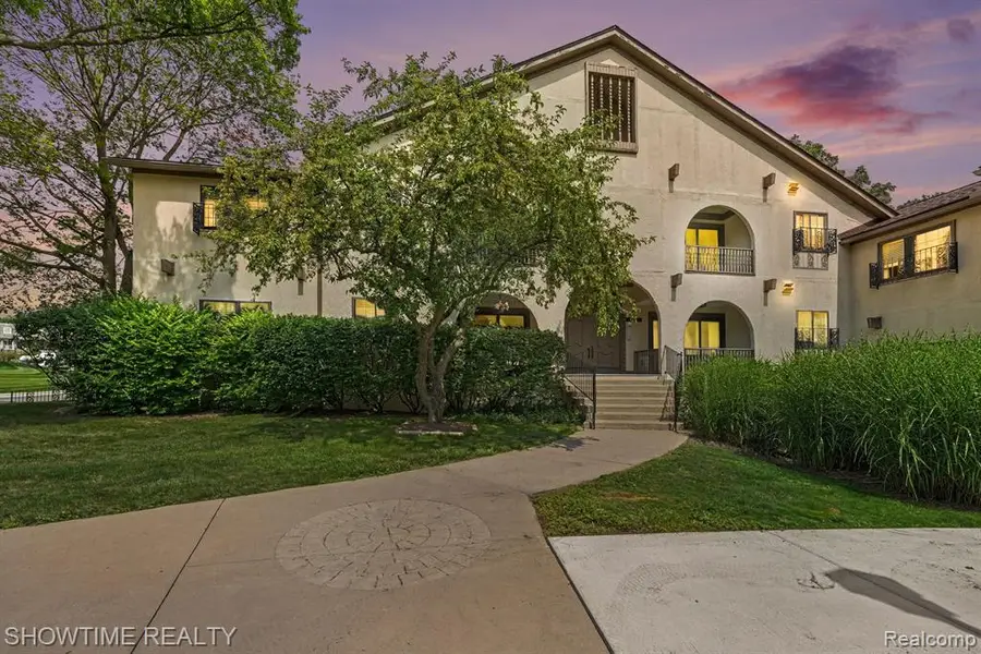 42160 Woodward #39, Bloomfield Hills, MI 48304 - #2