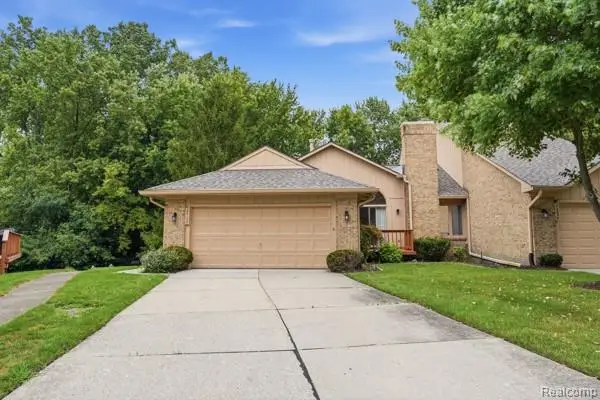 22100 River Ridge #29, Farmington Hills, MI 48335 - #2