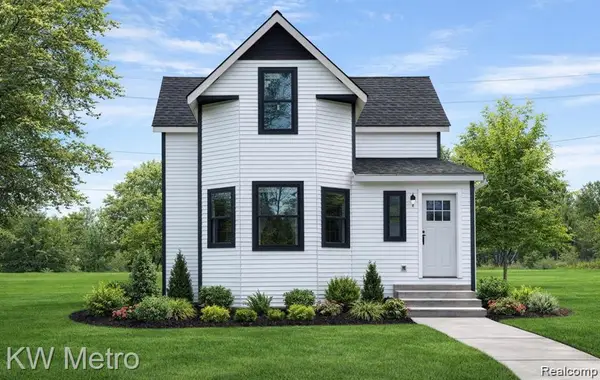 8864 Charlevoix, Detroit, MI 48214
