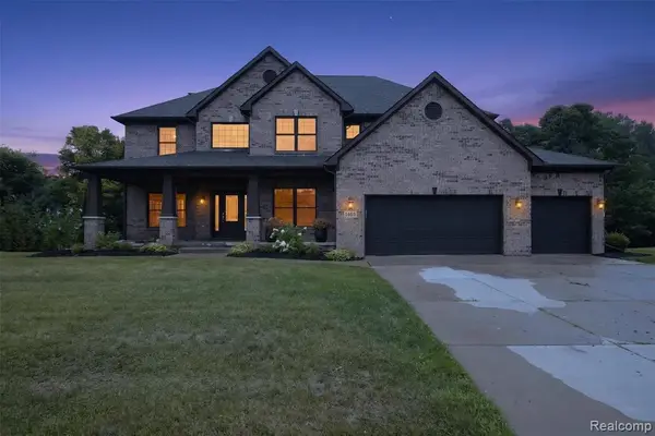 1465 Whispering Maples, Ann Arbor, MI 48108