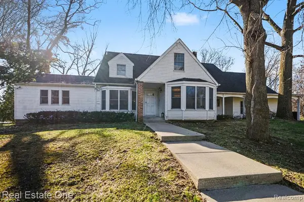 5840 Inkster - House, West Bloomfield, MI 48323