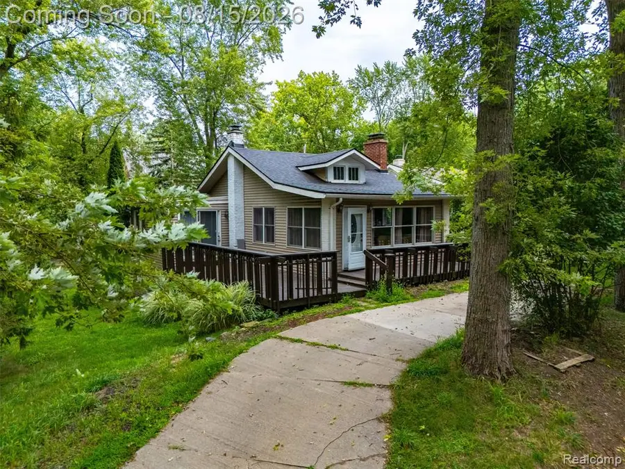 5607 Loveland, West Bloomfield, MI 48322 - #2