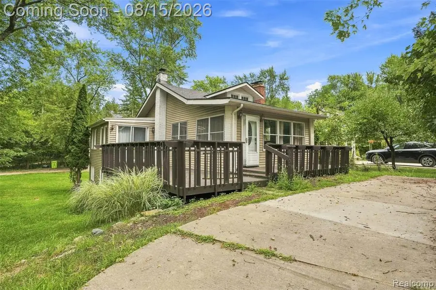 5607 Loveland, West Bloomfield, MI 48322 - #3