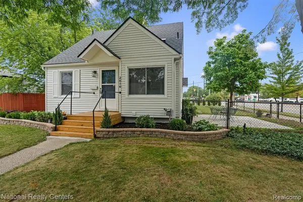 2616 Kenmore, Berkley, MI 48072