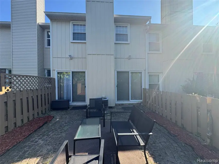 1764 Brentwood, Troy, MI 48098 - #2