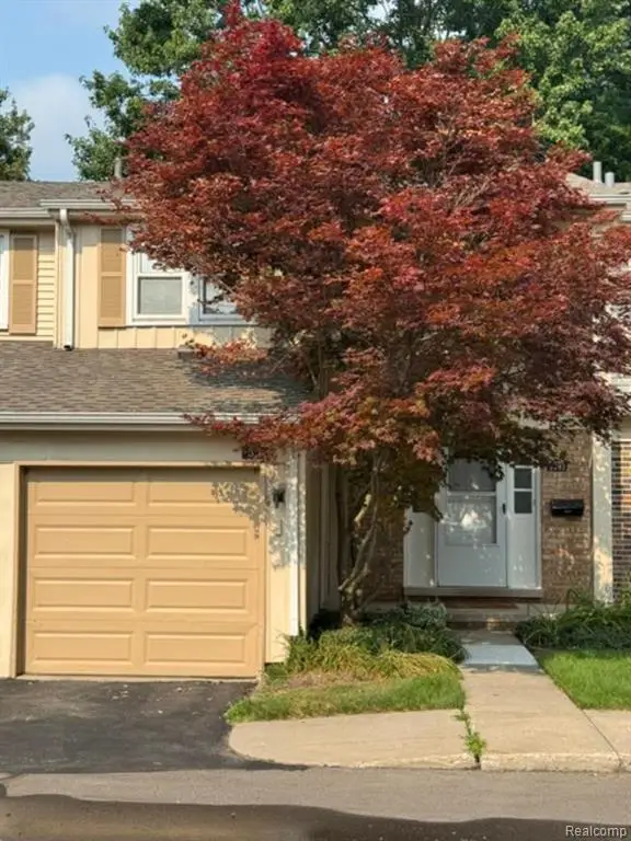 5392 Breeze Hill, Troy, MI 48098
