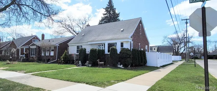 14301 Manhattan, Oak Park, MI 48237 - #2