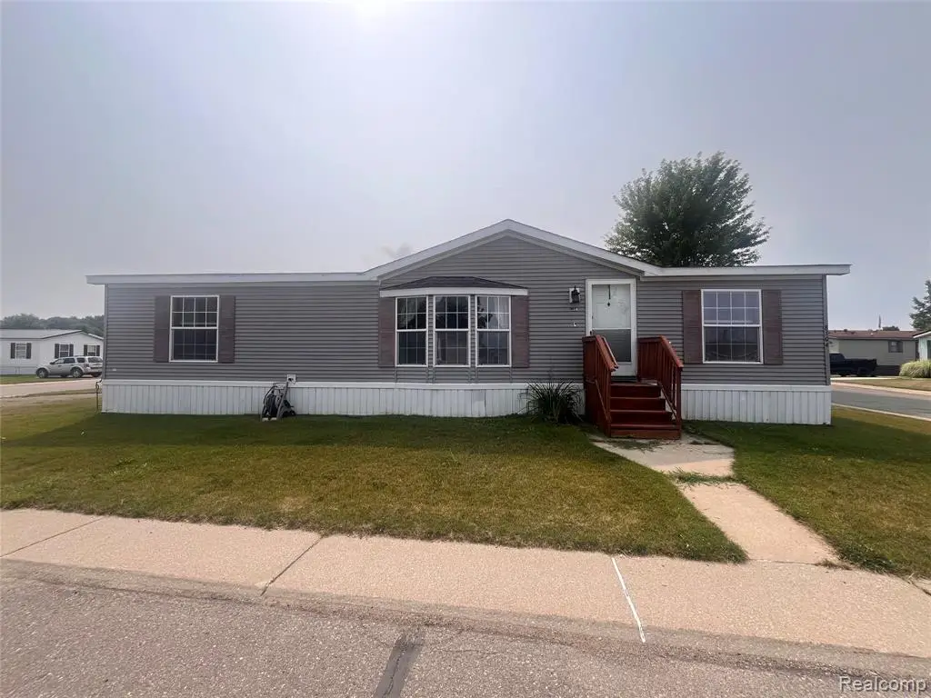 8304 Hidden Hollow, Fenton, MI 48430 - #1