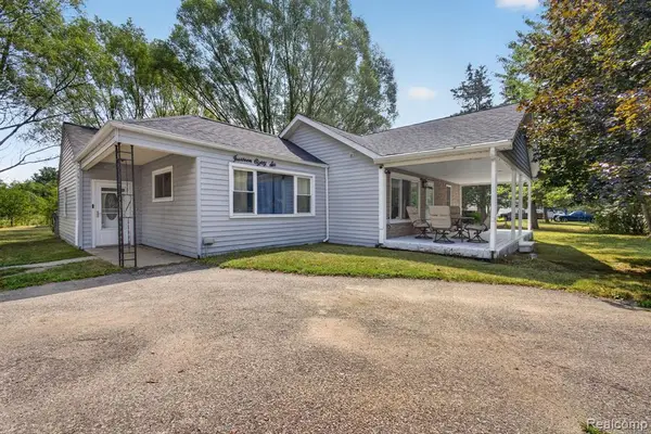 1486 Ives, Burton, MI 48509