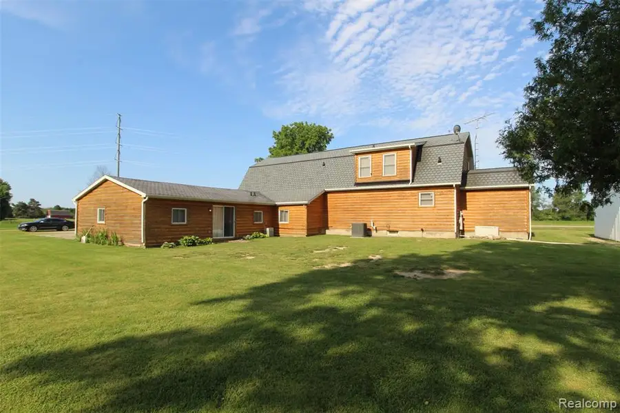 2568 Valentine, Lapeer, MI 48446 - #2
