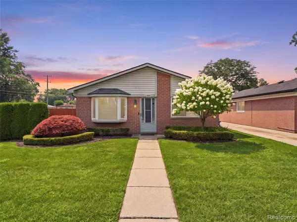 23708 Talbot, Saint Clair Shores, MI 48082
