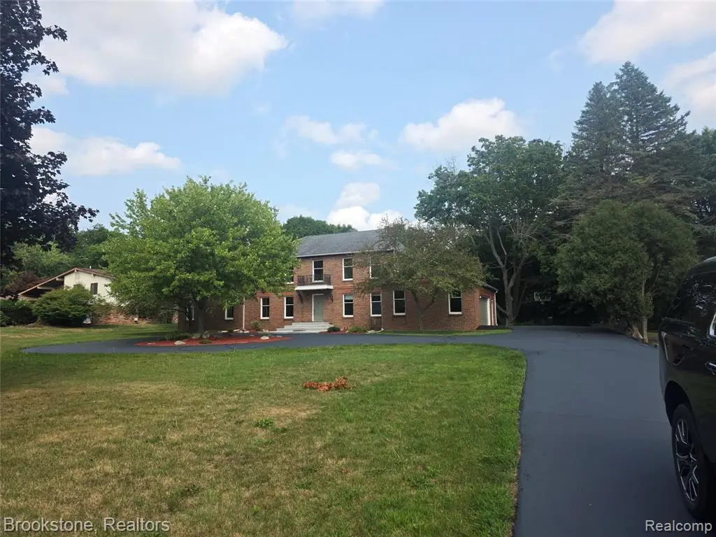 1210 Springborrow, Flint, MI 48532 - #1