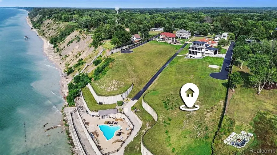 603 Sul Lago, Benton Harbor, MI 49022 - #3