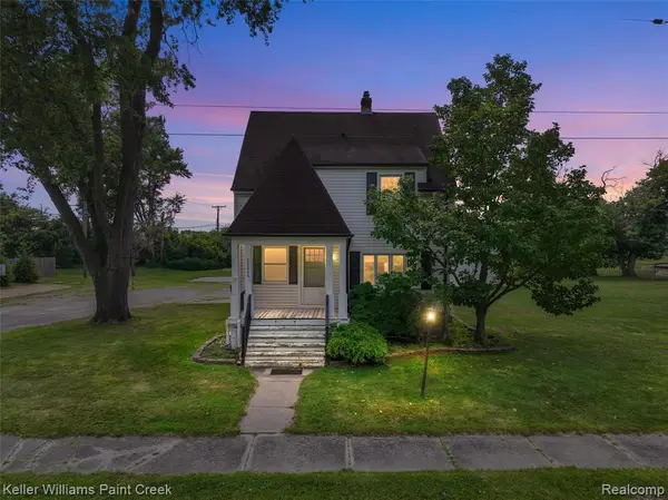 23880 Shook, Clinton Township, MI 48035