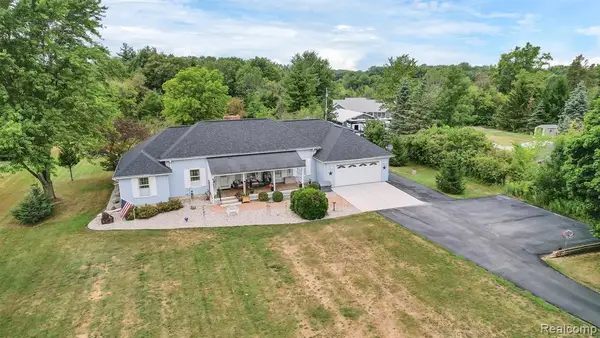 6070 Atlas, Grand Blanc, MI 48439
