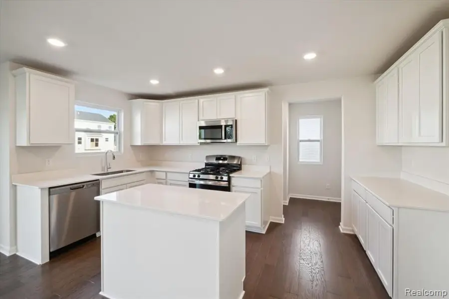 4243 Oak, Grand Blanc, MI 48439 - #2