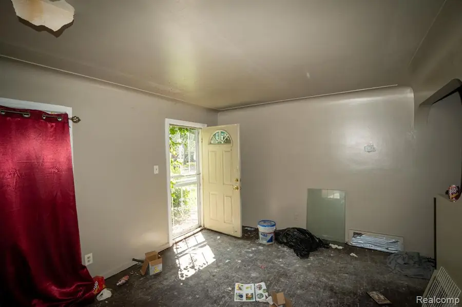 8245 Manor, Detroit, MI 48204 - #2