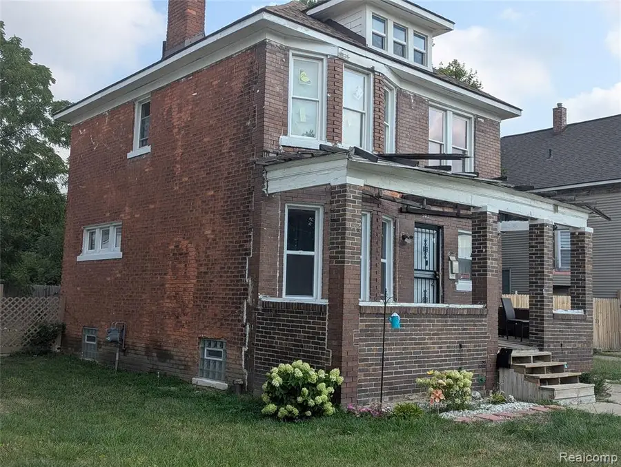 583 Alger, Detroit, MI 48202 - #3
