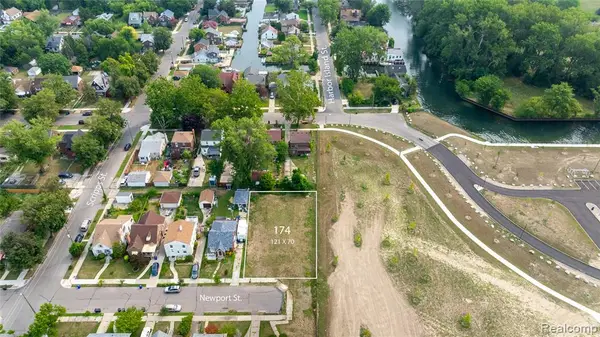 174 Newport, Detroit, MI 48215