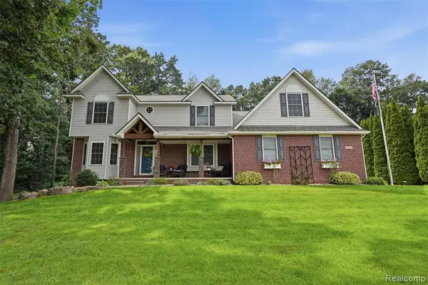 1519 Andover, Howell, MI 48843
