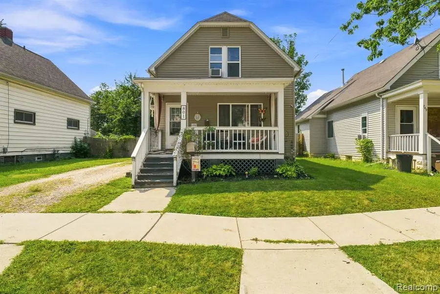 801 16th, Port Huron, MI 48060 - #2