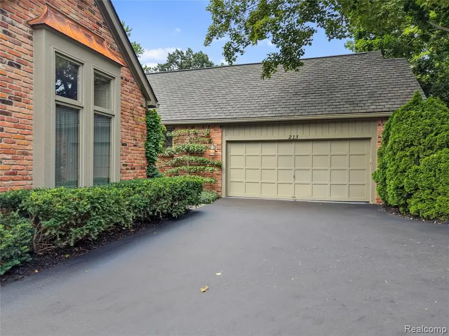 213 Norcliff, Bloomfield Hills, MI 48302 - #3