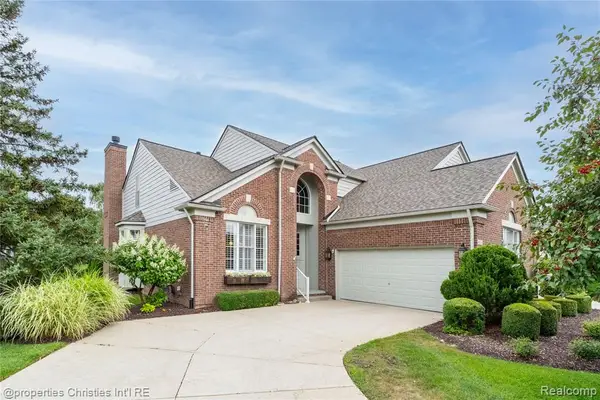 44564 Aspen Ridge, Northville, MI 48168