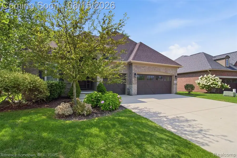 6819 Heirloom, West Bloomfield, MI 48322 - #2