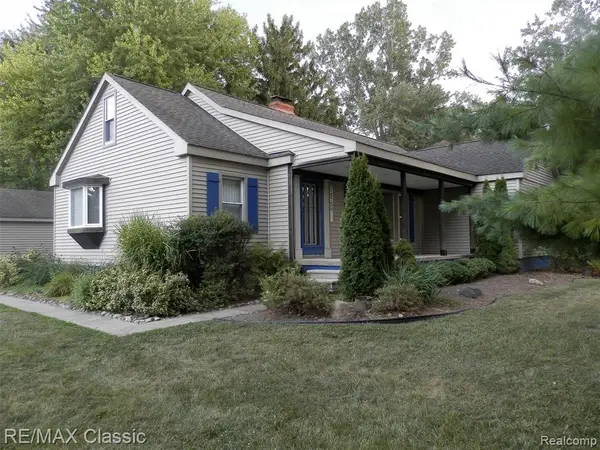 23754 Haynes, Farmington Hills, MI 48336